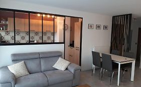 Appartement T3 Renove A 10 Min Du Centre-Ville Avec Balcon, Garage Et Wifi A Saint-Jean-De-Luz - Fr-1-239-584